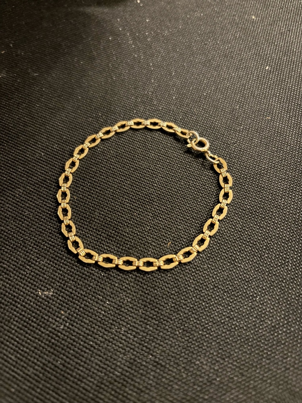 Vintage Classic Gold tone Chain Bracelet - Women’s Elegant Link Bracelet